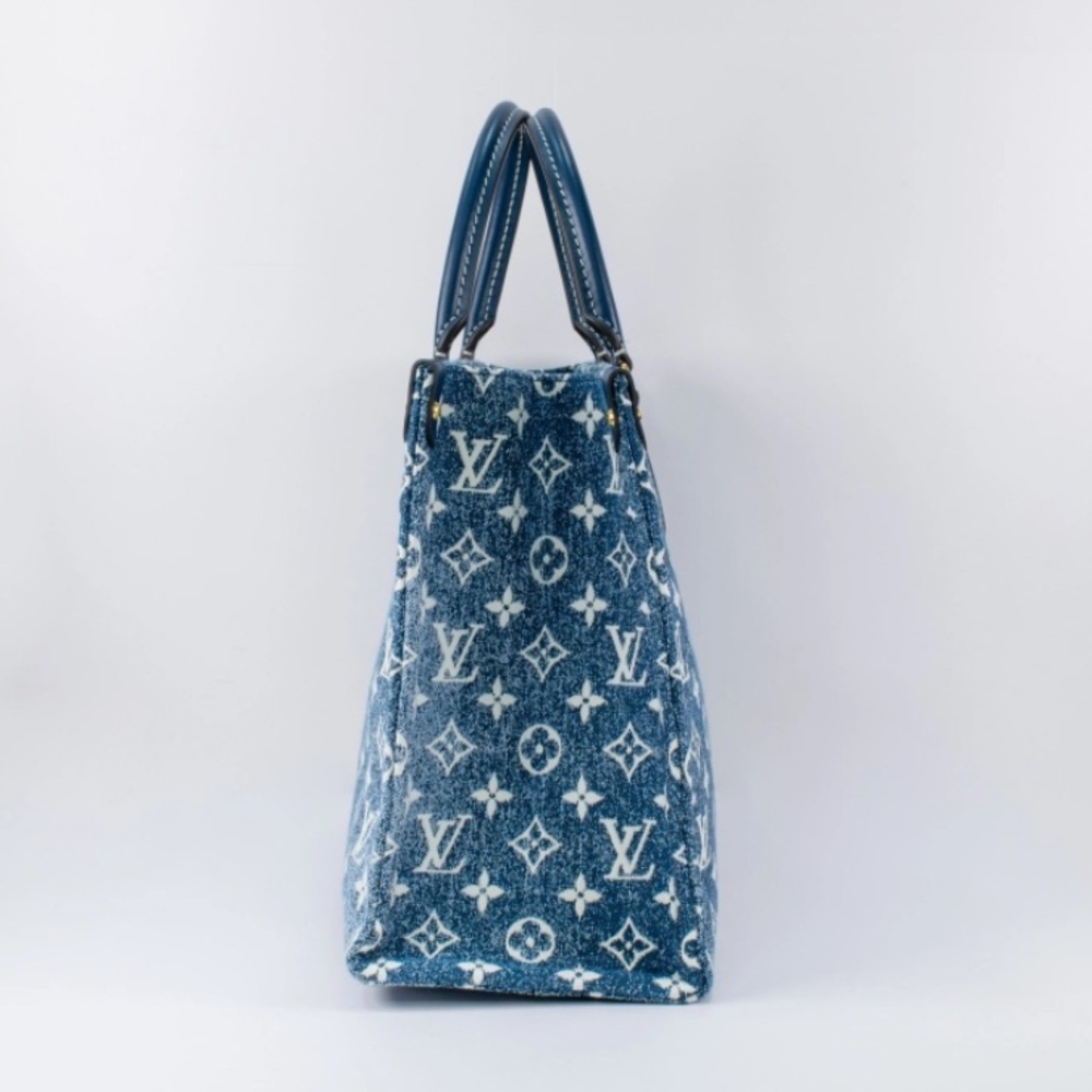 LV Monogram OnTheGo MM Denim - Picture 6 of 6
